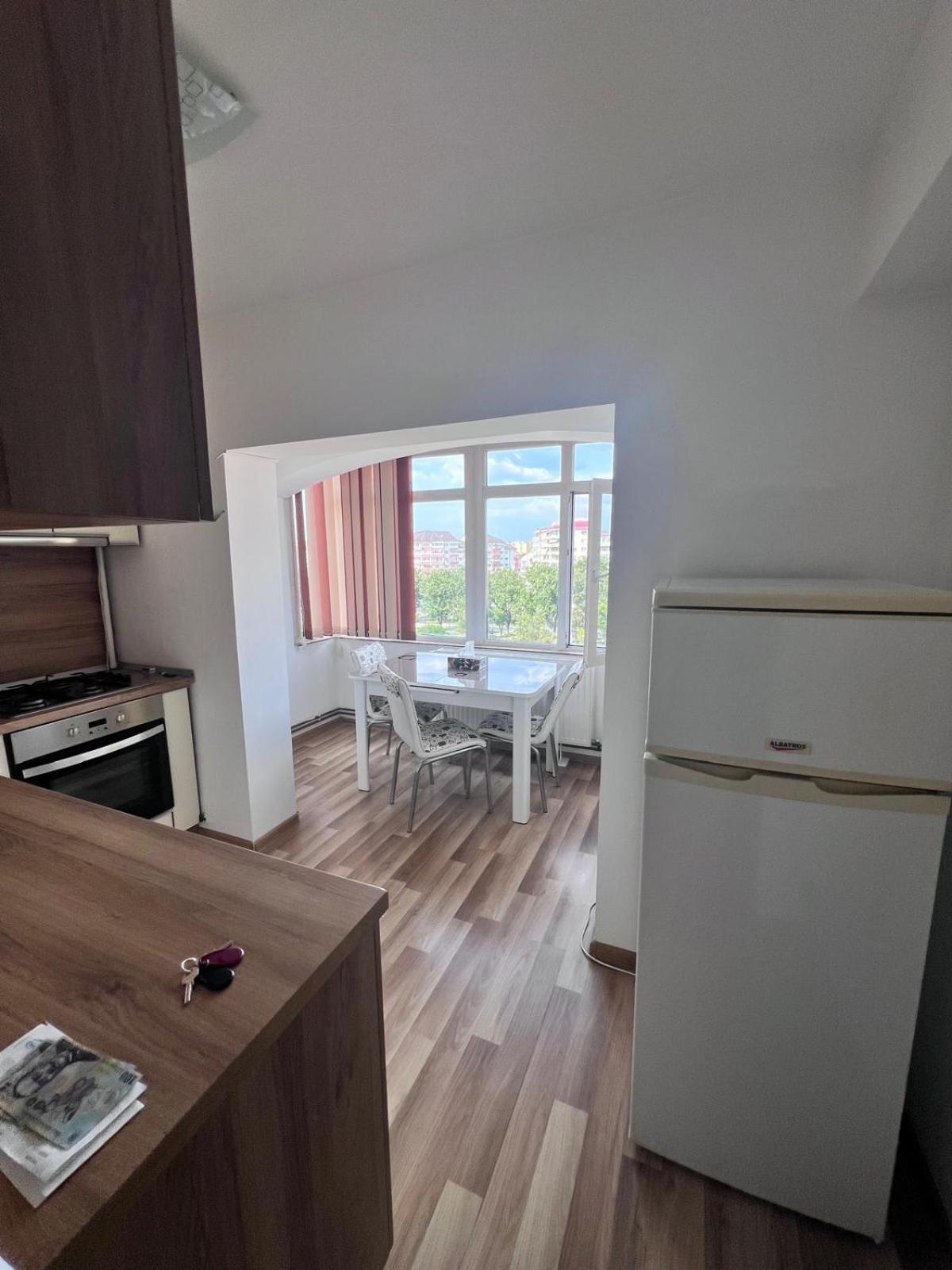 Chindia Apartament Тырговиште Экстерьер фото